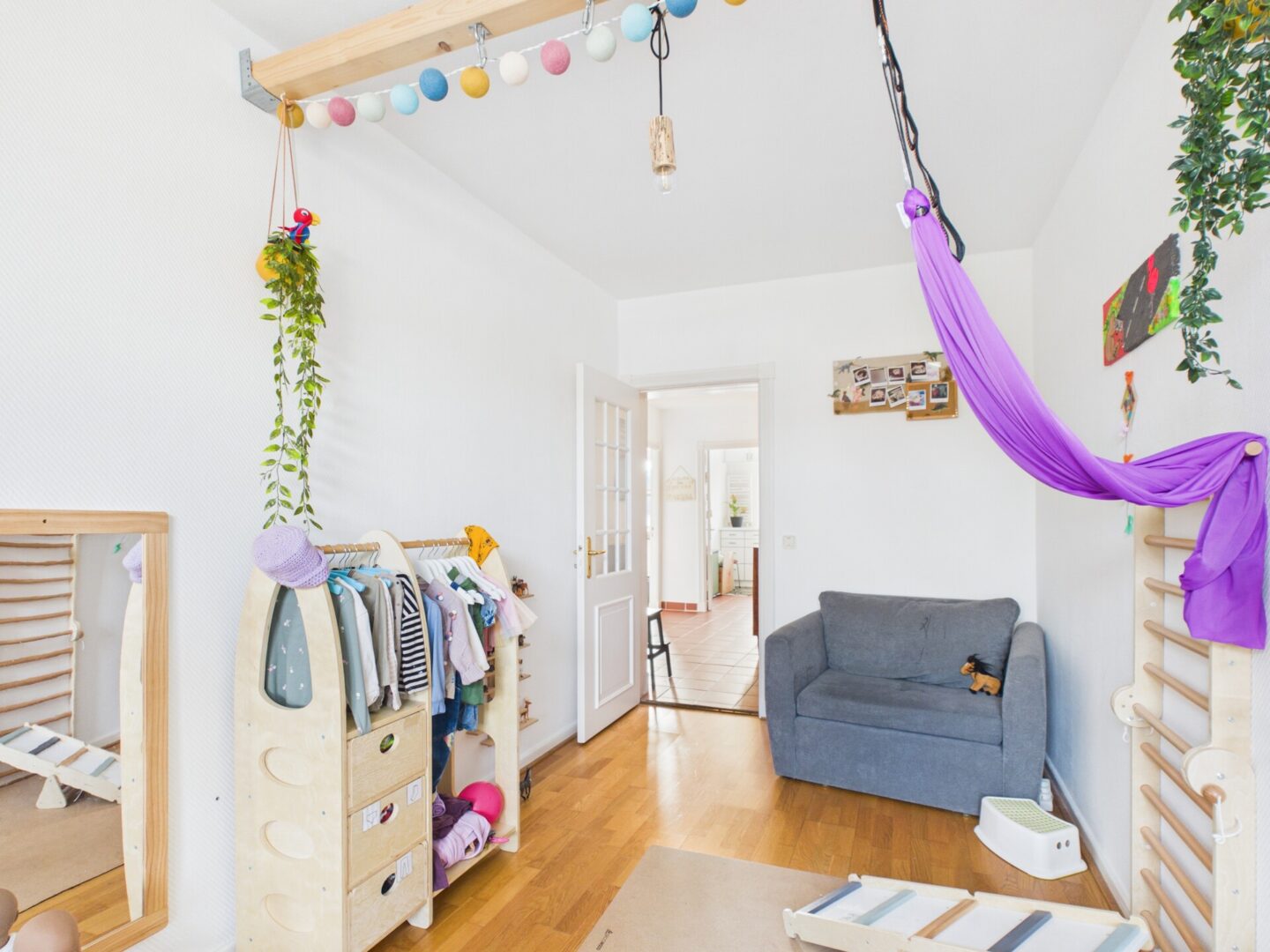 Zimmer zum Flur - Lütt Immobilien Kiel.jpg