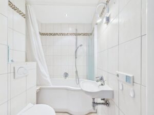 Wannenbad - Kiel - Niemannsweg - Lütt Immobilien