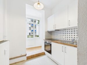 Küche Blick vom Flur - Wörthstraße - Lütt Immobilien