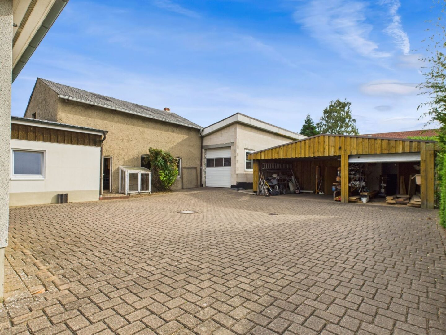 Innenhof - Ansicht - Lütt Immobilien - Malente