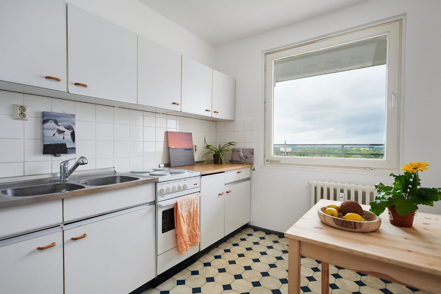 Lütt Immobilien Kiel - Küche virtuell gestaged