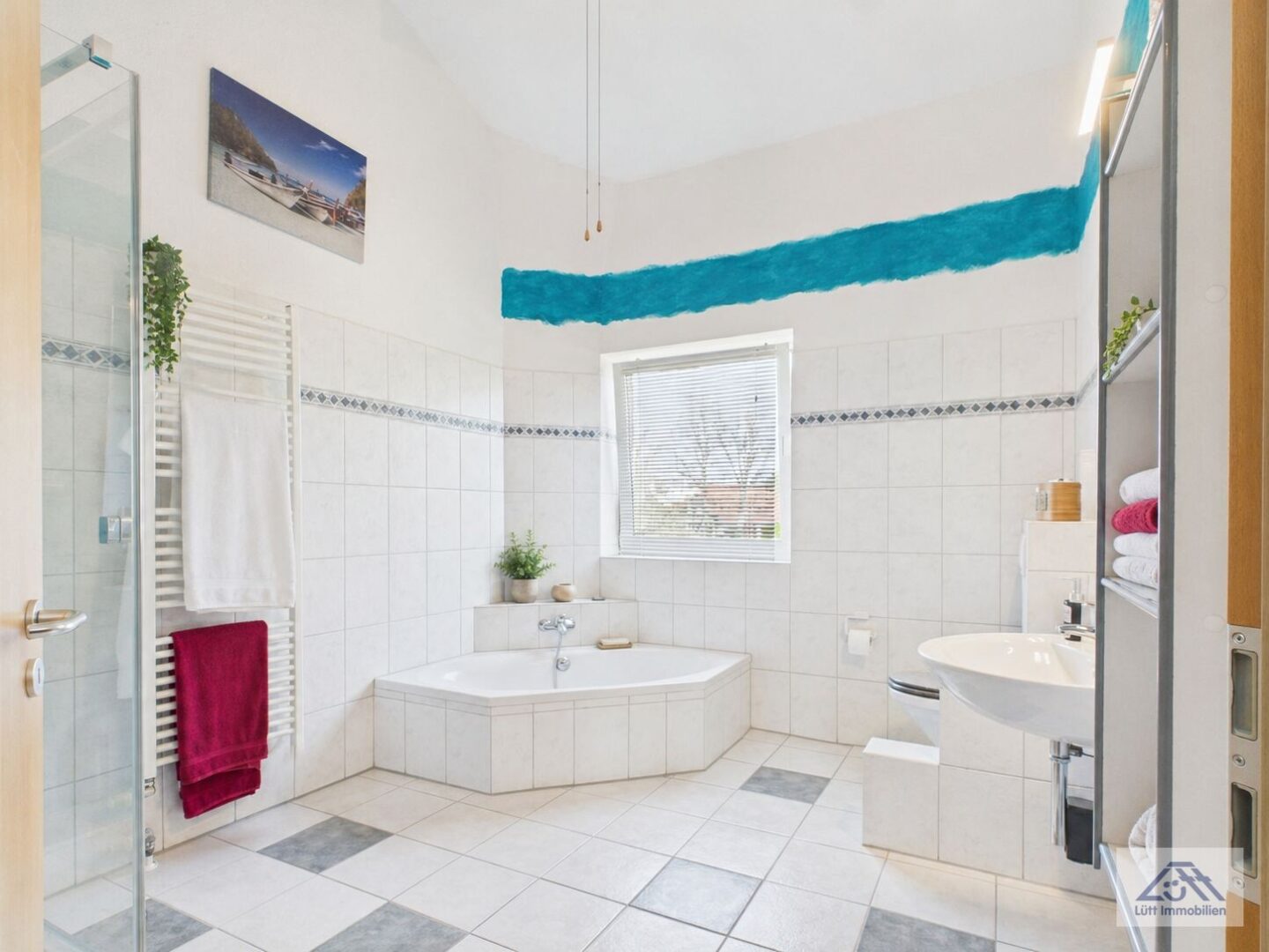 Bad DG - Lütt Immobilien Kiel