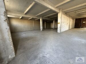 800 m² innen.jpg