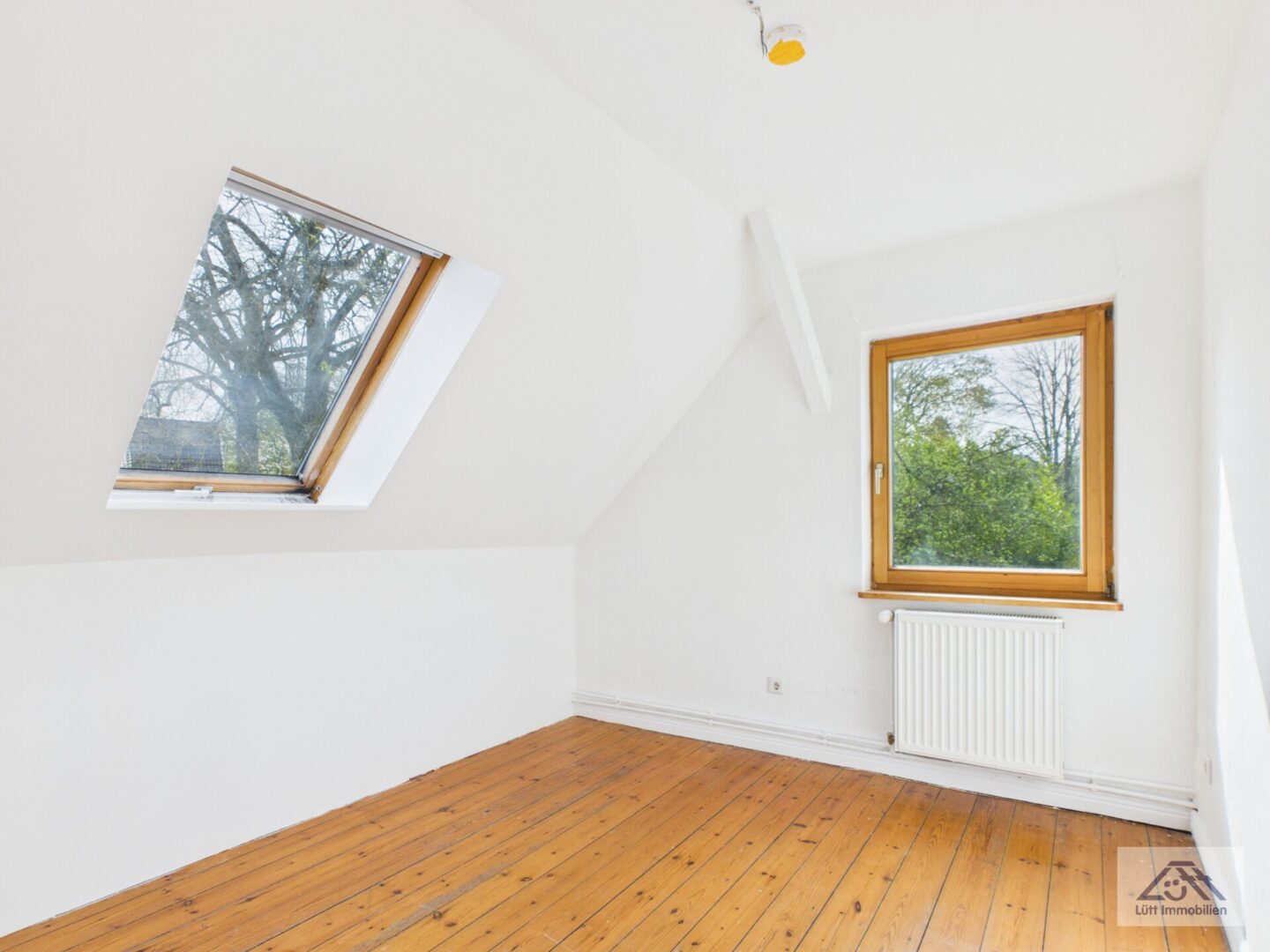 Zimmer 1 DG Altbau