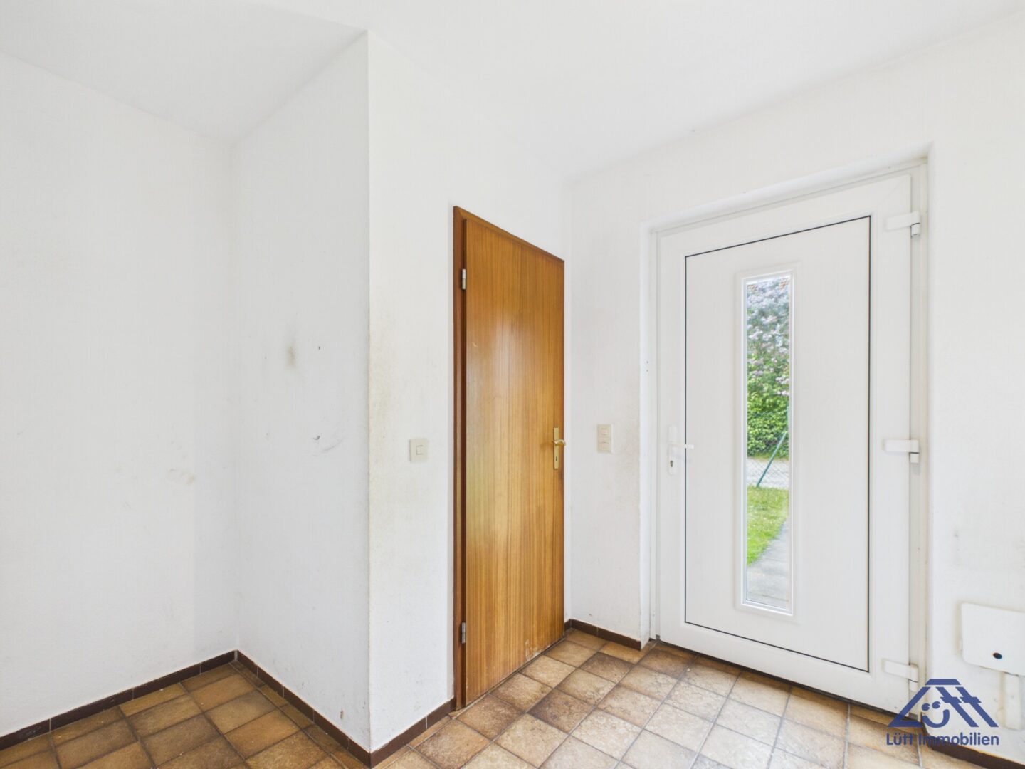 Eingangsbereich - Lütt Immobilien - Selent.jpg