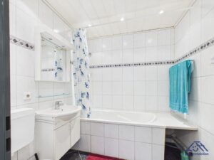 Lütt Immobilien Kiel - Badezimmer.jpg