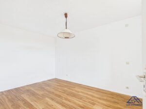 Lütt Immobilien Kiel - Zimmer.jpg