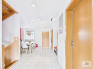 Eingangsflur - Lütt Immobilien Kiel