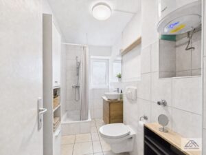 Badezimmer - Lütt Immobilien - Kiel.jpg