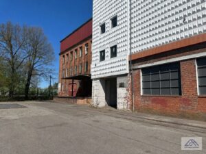 400 m² außen.jpg