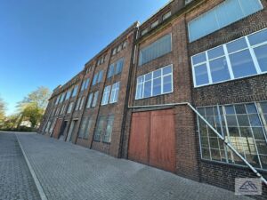 800 m² außen.jpg