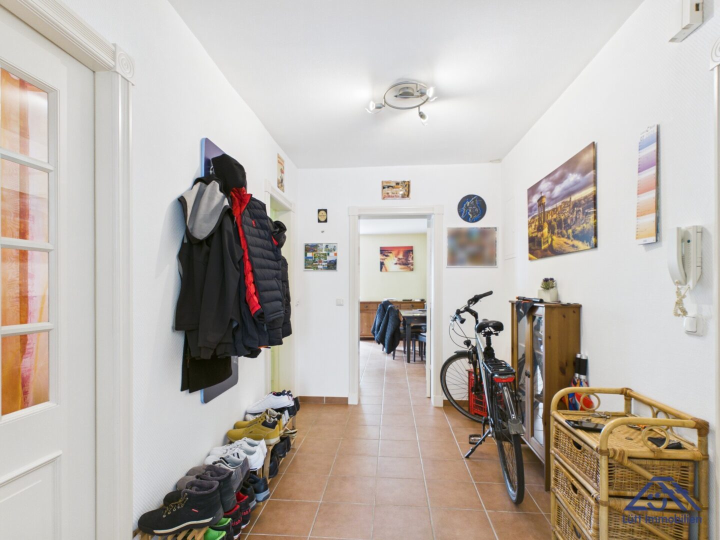 Flur 2 - Lütt Immobilien - Kiel.jpg