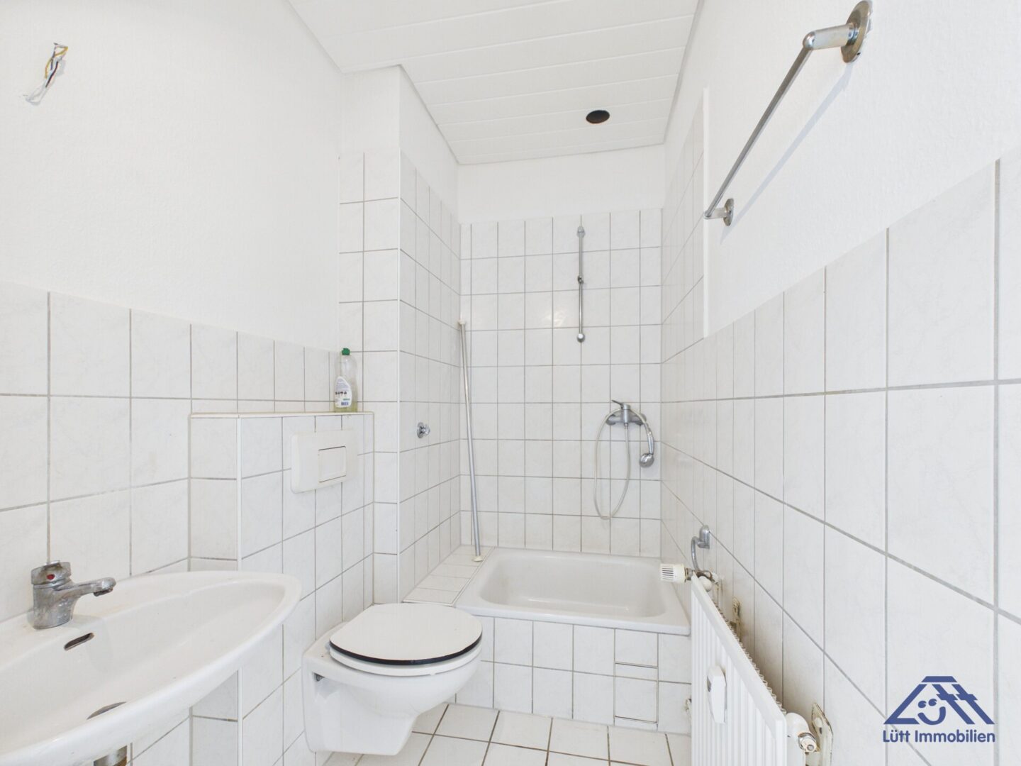Badezimmer -  Lütt Immobilien - Kiel Gaarden