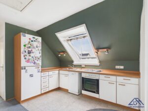 Küche Dachgeschoss Ansicht - Lütt Immobilien - Schackendorf