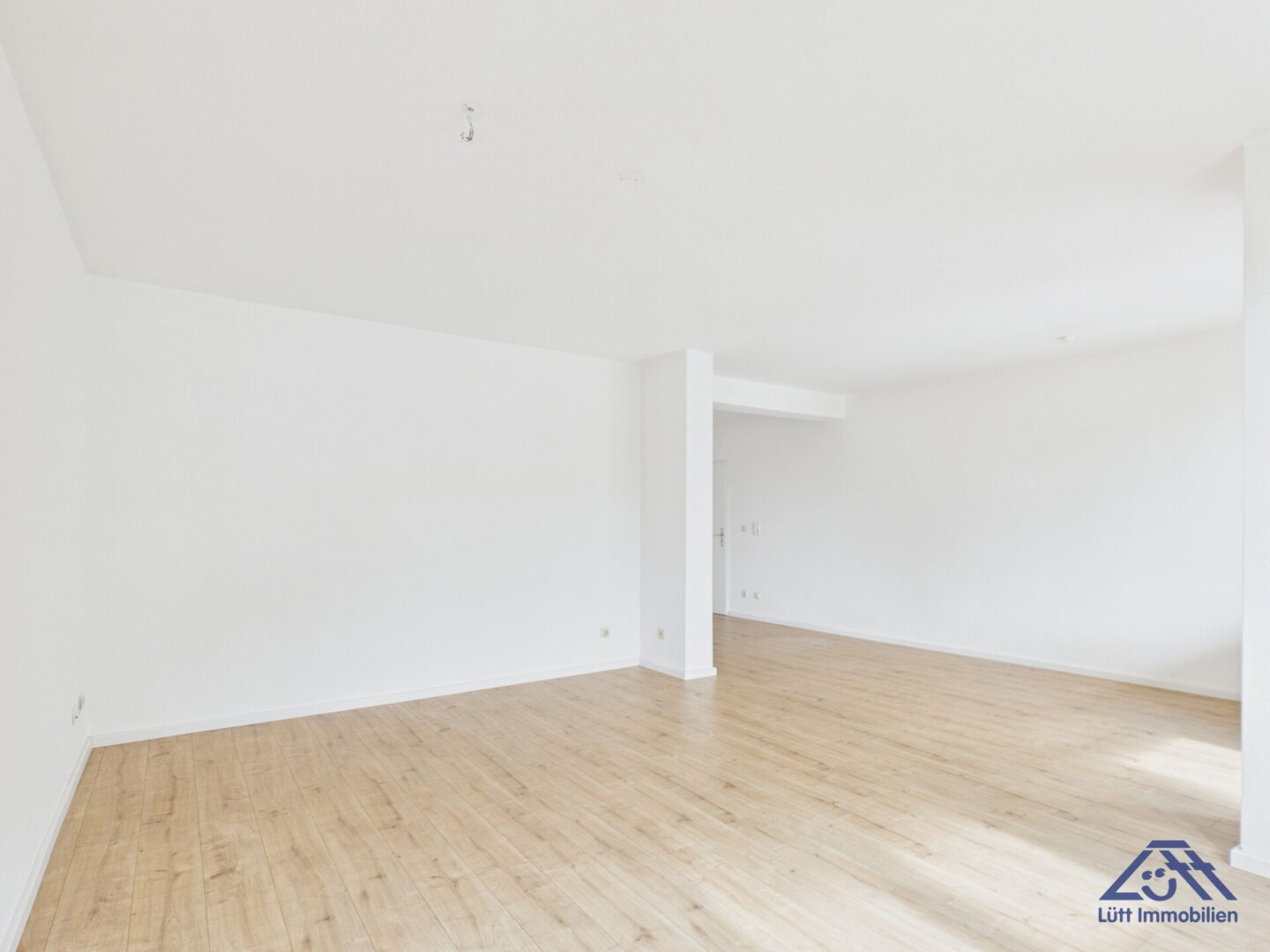 Wohnbereich-Luett-Immobilien-Kiel-Mettenhof
