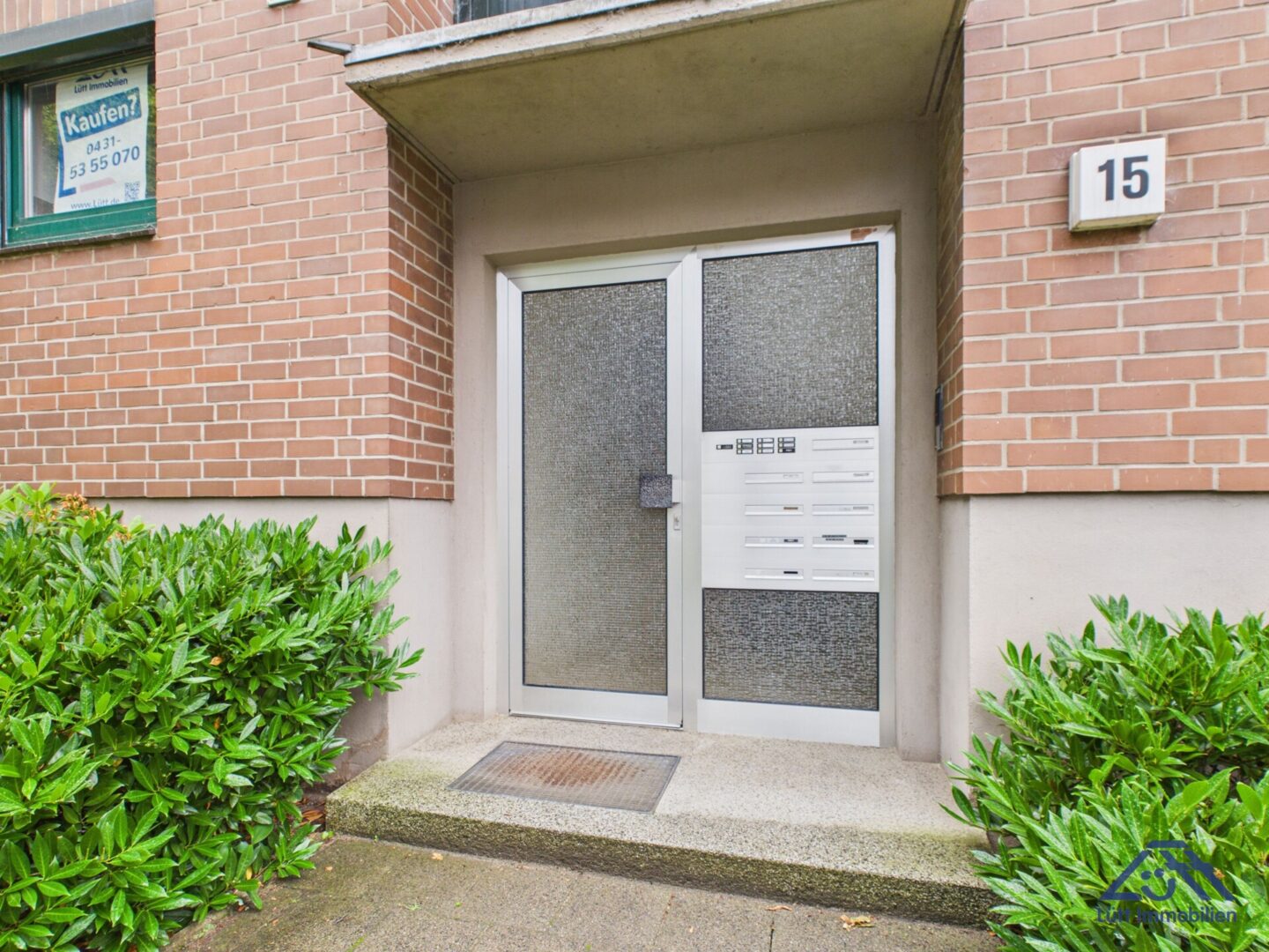 Hauseingang - Lütt Immobilien - Kiel