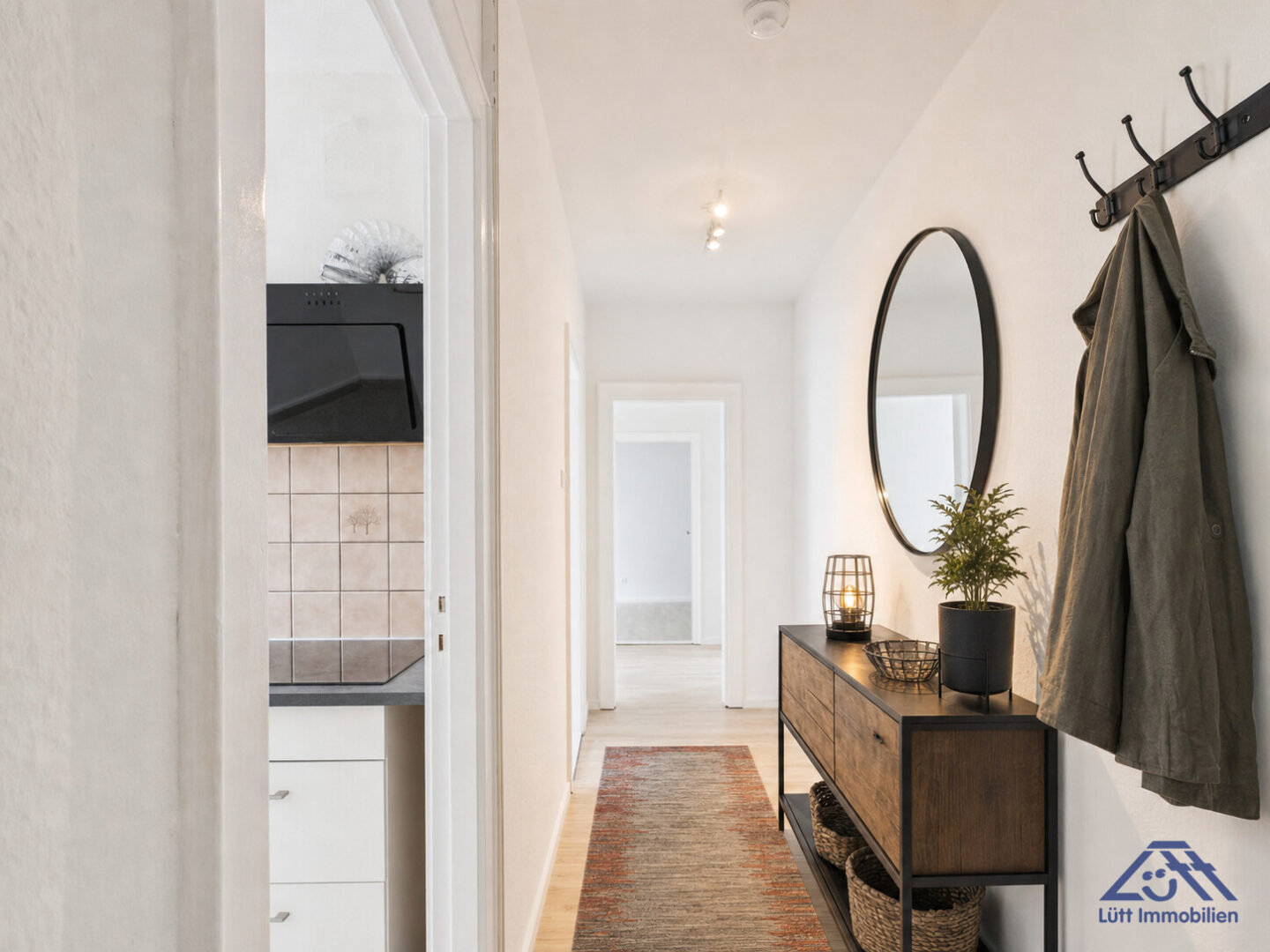 Flur-01-Luett-Immobilien-Kiel-Gaarden