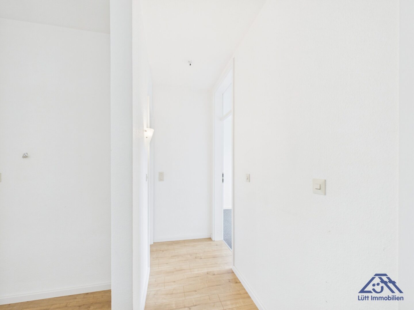 Flur-Luett-Immobilien-Kiel-Mettenhof