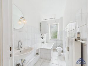 Badezimmer-Luett-Immobilien-Kiel-Gaarden