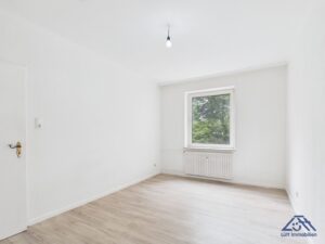 Schlafzimmer-Luett-Immobilien-Kiel-Gaarden