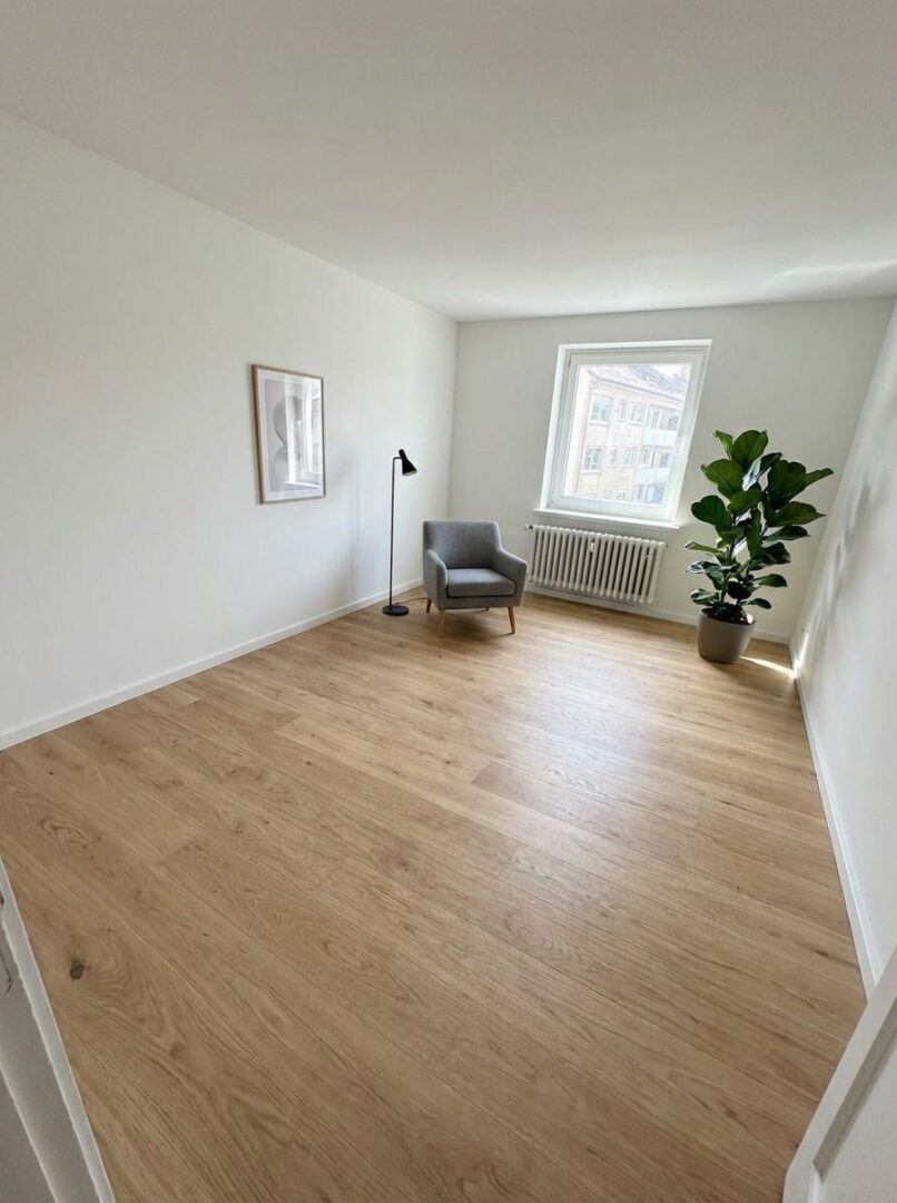 Potenzial Renovierung Zimmer - Lütt Immobilien