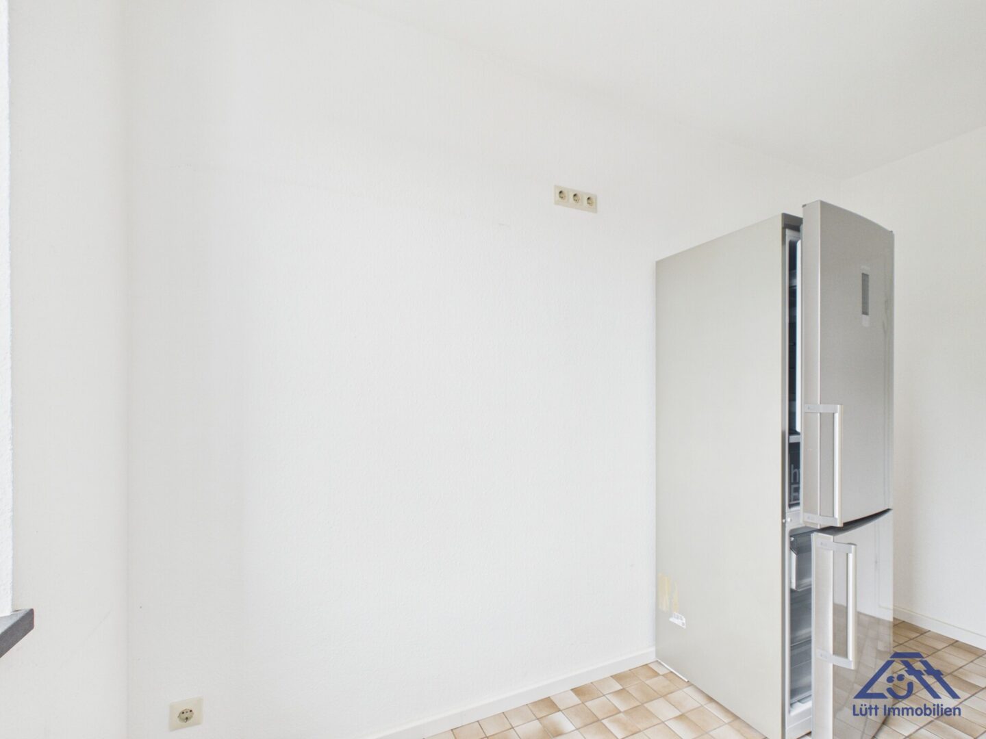 Kueche-Stellflaeche-Luett-Immobilien-Kiel-Mettenhof
