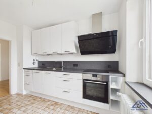 Kuechenzeile-Luett-Immobilien-Kiel-Mettenhof
