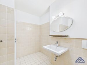 Bad-Waschbecken-Luett-Immobilien-Kiel-Mettenhof
