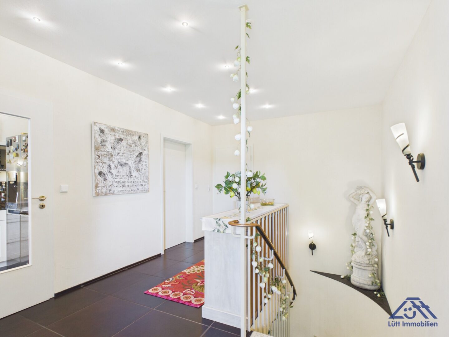 Flur OG - Lütt Immobilien - Kiel