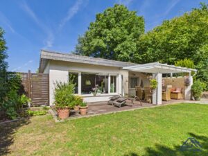 Garten Blick zur Terrasse - Lütt Immobilien - Kiel