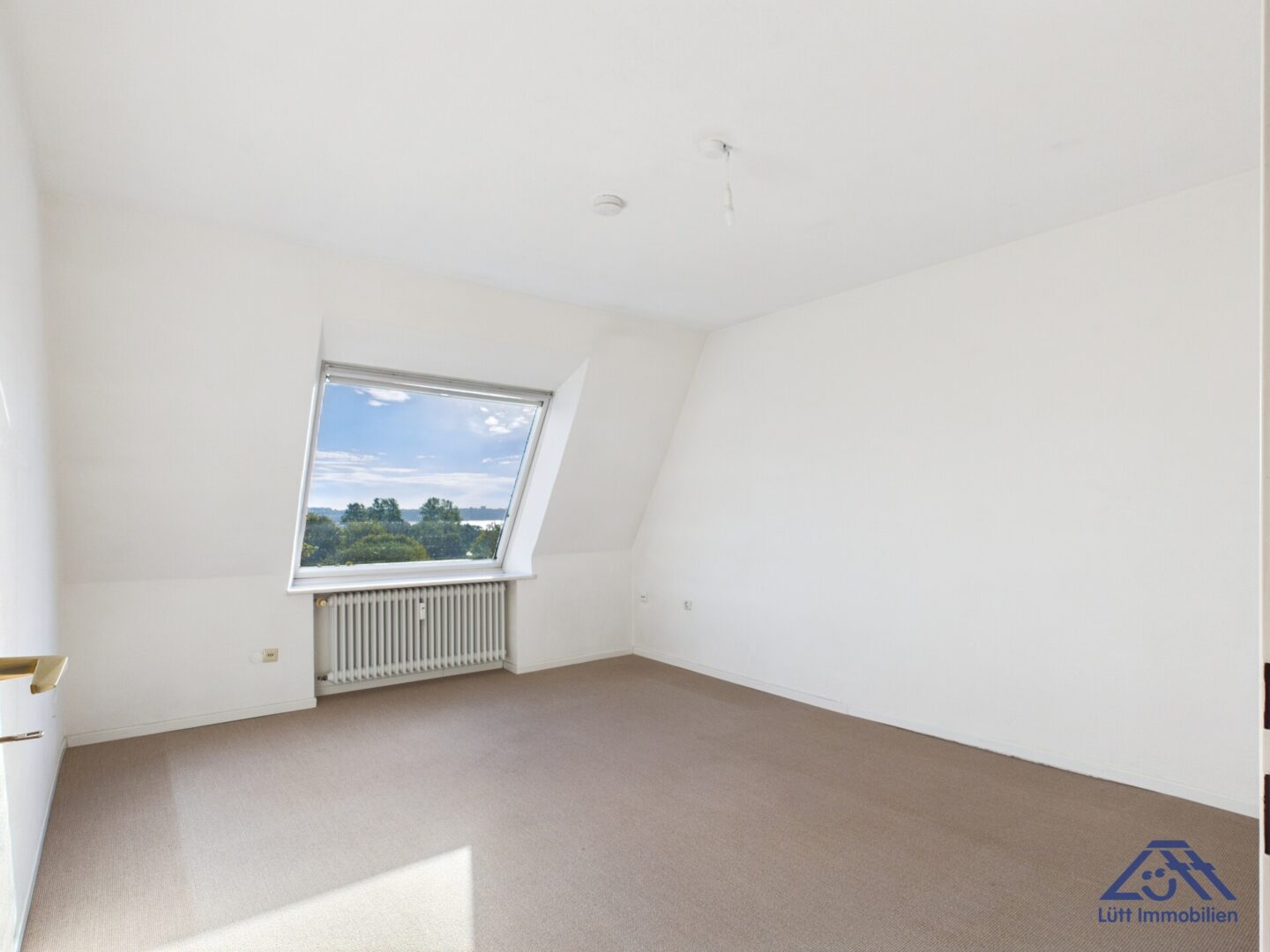 Zimmer 1 - Lütt Immobilien - Adalbertstraße