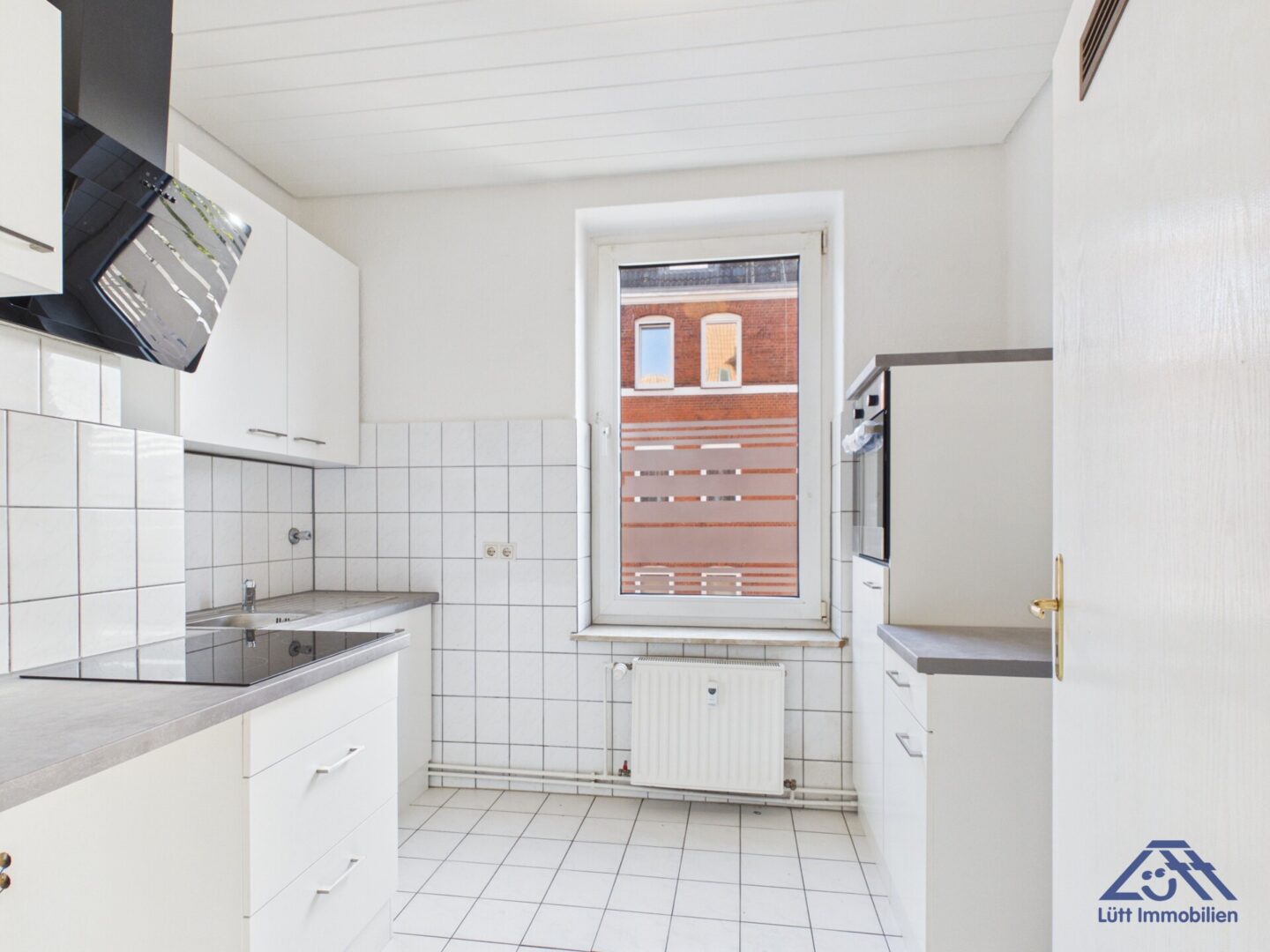 Kueche-Luett-Immobilien-Kiel-Gaarden.jpg