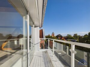 Balkon zur Straße - Lütt Immobilien - Adalbertstraße