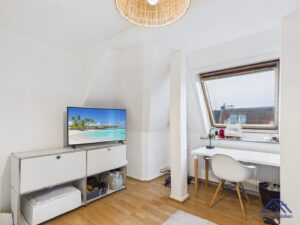 Zimmer 2 - Lütt Immobilien - Südfriedhof