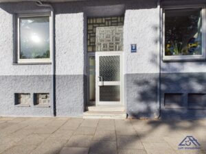 Hauseingang Außen - Lütt Immobilien - Adalbertstraße